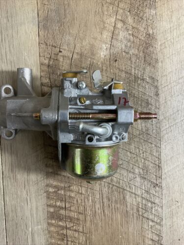 NOS OEM Briggs & Stratton Part No 696461 Mower Carburetor New In Box (6922779590839)